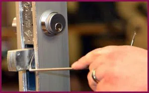 Sun City Center Locksmith Service Sun City Center, FL 813-280-3427 - 12-changing-locks